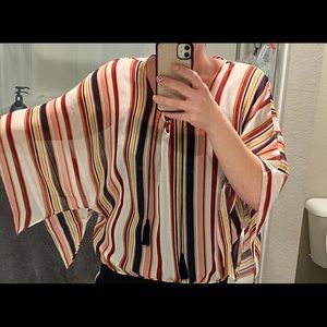 Large Maurices colorful top.